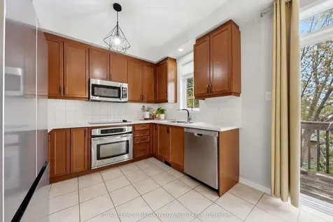 41 Promenade Trail Halton Hills ON L7G 0G8