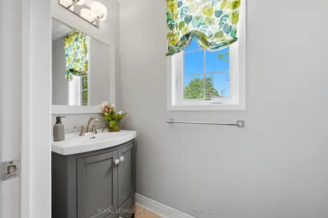 41 Promenade Trail Halton Hills ON L7G 0G8