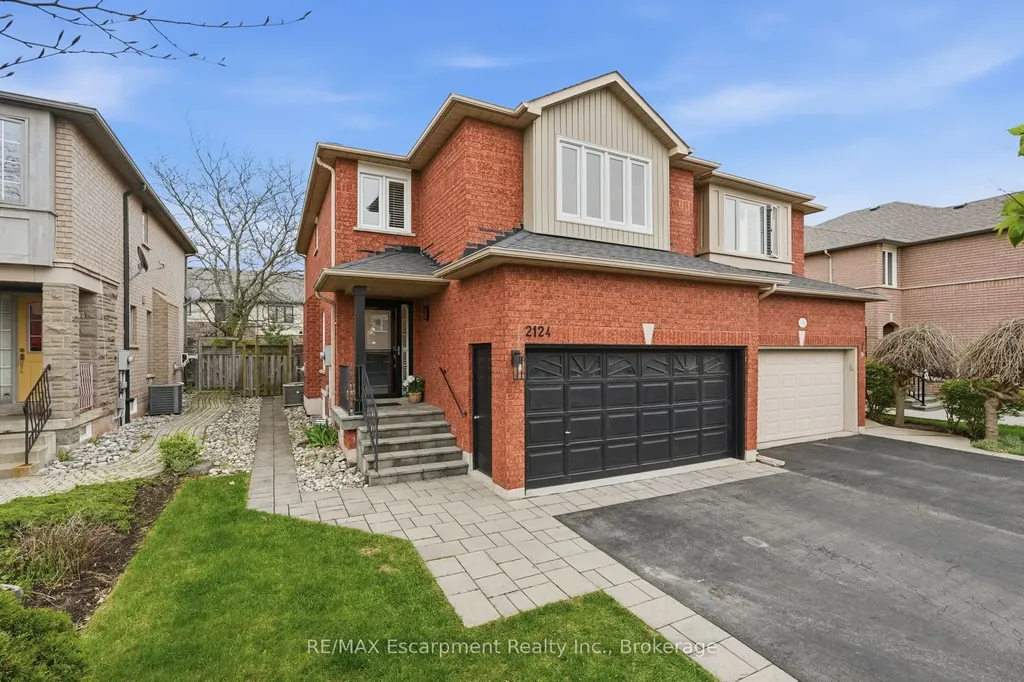 2124 Glenhampton Road Oakville ON L6M 3X1