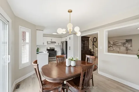 2124 Glenhampton Road Oakville ON L6M 3X1