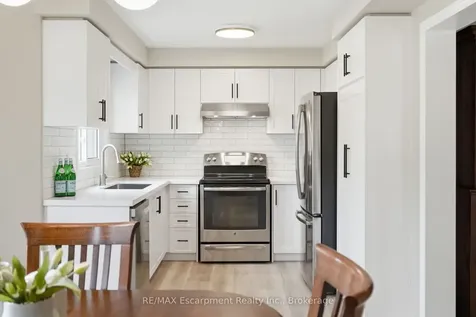 2124 Glenhampton Road Oakville ON L6M 3X1