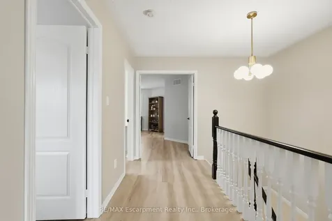 2124 Glenhampton Road Oakville ON L6M 3X1