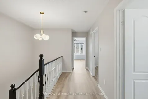 2124 Glenhampton Road Oakville ON L6M 3X1