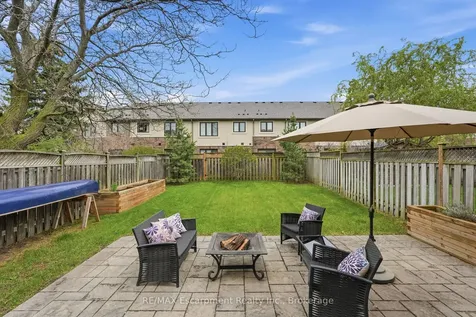 2124 Glenhampton Road Oakville ON L6M 3X1