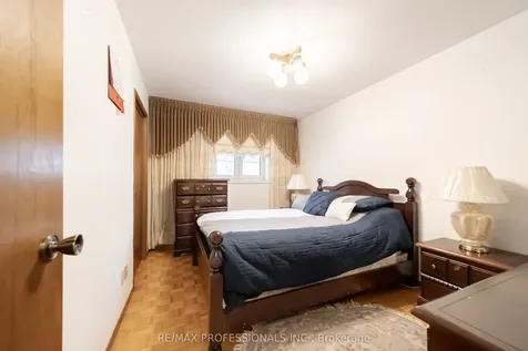 1164 Kipling Avenue Toronto ON M9B 3M6