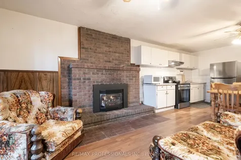 1164 Kipling Avenue Toronto ON M9B 3M6