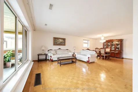 1164 Kipling Avenue Toronto ON M9B 3M6