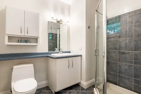 237 Burgundy Drive Oakville ON L6J 4G2