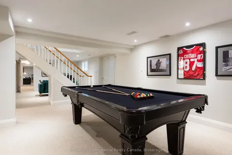 237 Burgundy Drive Oakville ON L6J 4G2