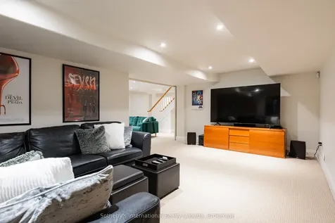 237 Burgundy Drive Oakville ON L6J 4G2