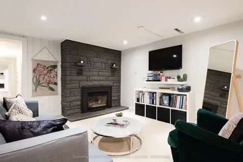 237 Burgundy Drive Oakville ON L6J 4G2
