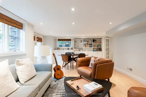 237 Burgundy Drive Oakville ON L6J 4G2