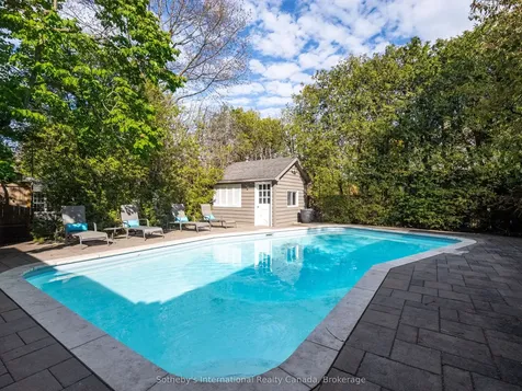237 Burgundy Drive Oakville ON L6J 4G2