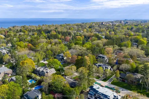 237 Burgundy Drive Oakville ON L6J 4G2