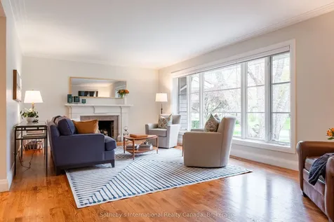 237 Burgundy Drive Oakville ON L6J 4G2