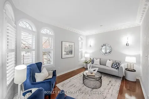 6358 Lisgar Drive Mississauga ON L5N 7W1