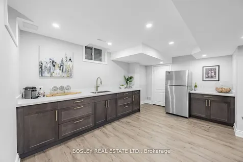 6358 Lisgar Drive Mississauga ON L5N 7W1