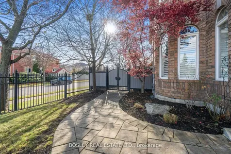 6358 Lisgar Drive Mississauga ON L5N 7W1
