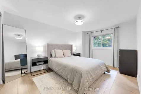 1232 Guelph Line Burlington ON L7P 2S9