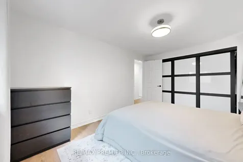 1232 Guelph Line Burlington ON L7P 2S9