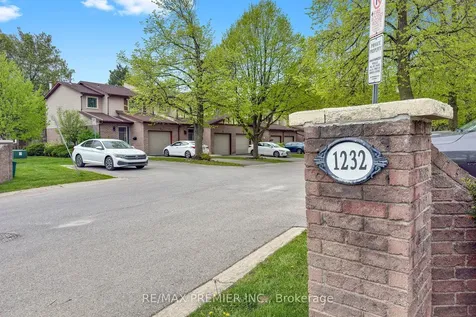 1232 Guelph Line Burlington ON L7P 2S9