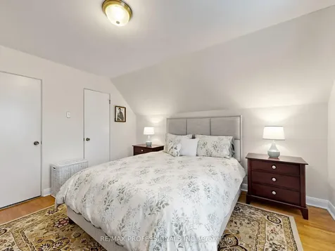 177 Elmhurst Drive Toronto ON M9W 2L2