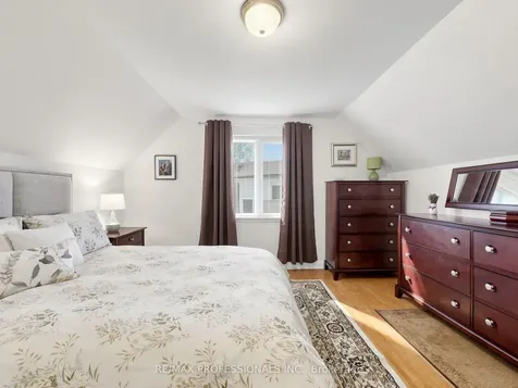 177 Elmhurst Drive Toronto ON M9W 2L2