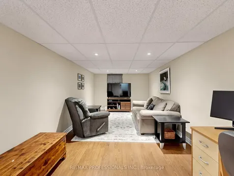 177 Elmhurst Drive Toronto ON M9W 2L2