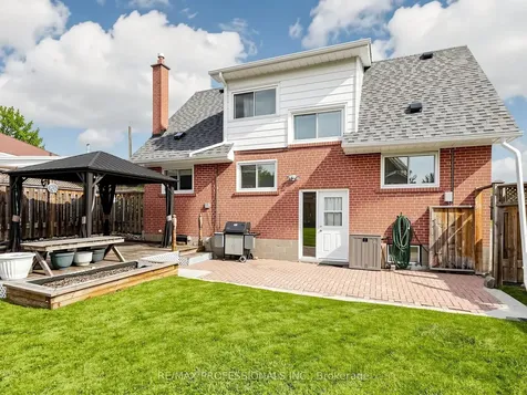 177 Elmhurst Drive Toronto ON M9W 2L2