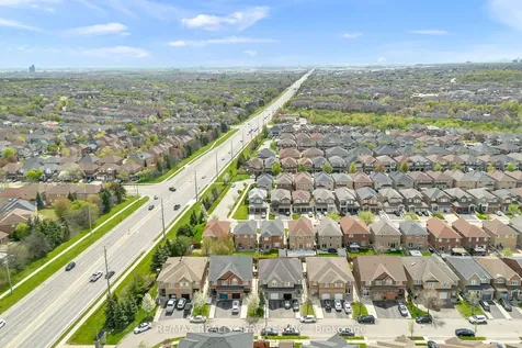 82 Footbridge Crescent Brampton ON L6R 0T8