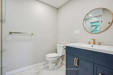 257 Wales Crescent Oakville ON L6L 3X8