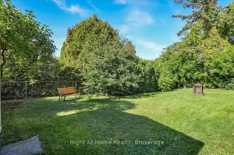 257 Wales Crescent Oakville ON L6L 3X8