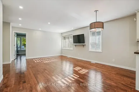 257 Wales Crescent Oakville ON L6L 3X8