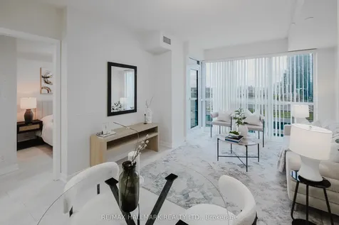 2212 Lake Shore Boulevard W Toronto ON M8V 0C2