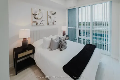 2212 Lake Shore Boulevard W Toronto ON M8V 0C2