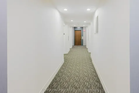 2212 Lake Shore Boulevard W Toronto ON M8V 0C2