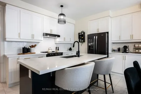 106 Adventura Road Brampton ON L7A 5A7