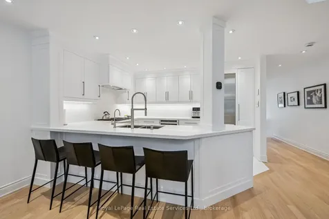 2250 Rockingham Drive Oakville ON L6H 6J3