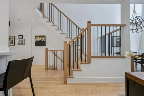 2250 Rockingham Drive Oakville ON L6H 6J3