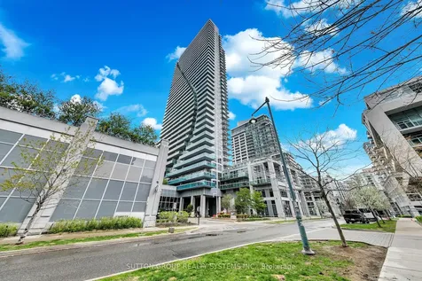 16 Brookers Lane Toronto ON M8V 0A5