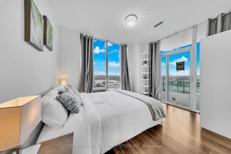 16 Brookers Lane Toronto ON M8V 0A5
