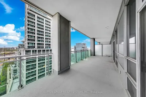16 Brookers Lane Toronto ON M8V 0A5