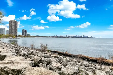 16 Brookers Lane Toronto ON M8V 0A5