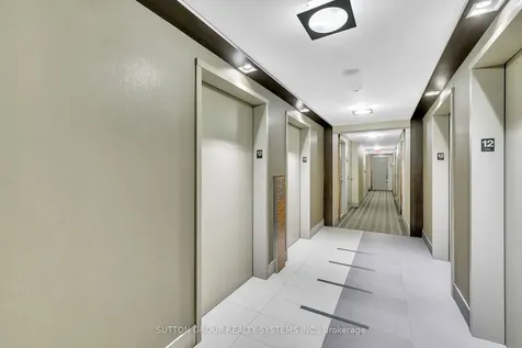 16 Brookers Lane Toronto ON M8V 0A5