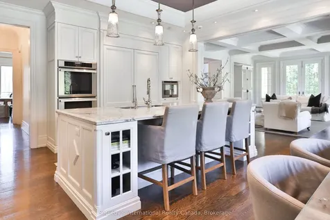 1497 Lakeshore Road W Oakville ON L6L 1G5