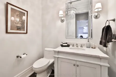 1497 Lakeshore Road W Oakville ON L6L 1G5