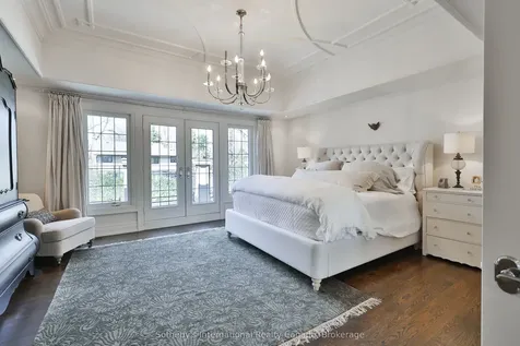 1497 Lakeshore Road W Oakville ON L6L 1G5