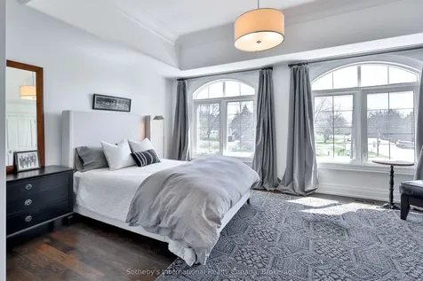 1497 Lakeshore Road W Oakville ON L6L 1G5