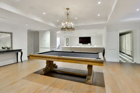 1497 Lakeshore Road W Oakville ON L6L 1G5