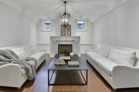 1497 Lakeshore Road W Oakville ON L6L 1G5